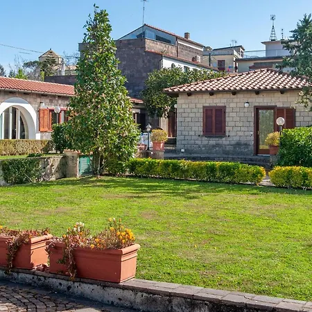 Emerald マッサ・ルブレンセ