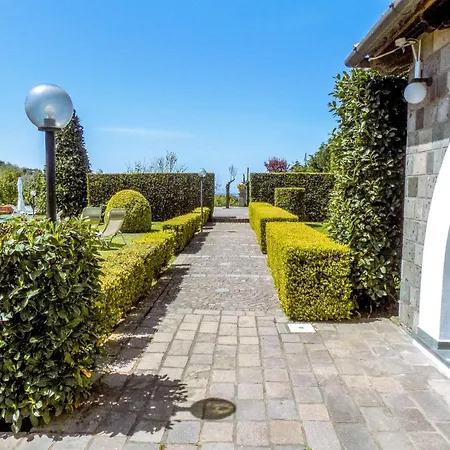Villa Emerald *