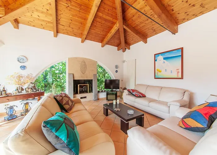 Emerald Massa Lubrense